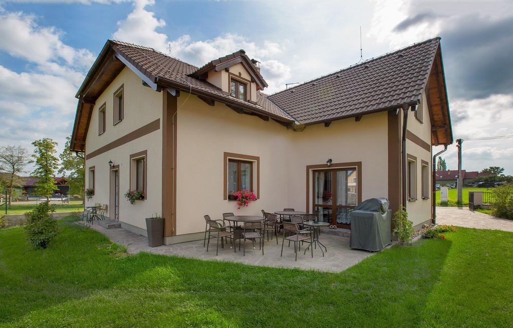 Penzion Domanin Trebon Bagian luar foto